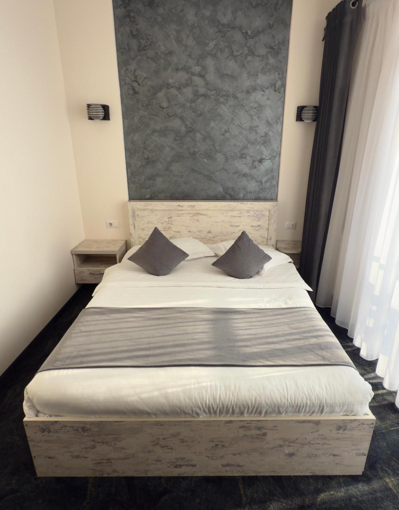 Green Garden Resort Odobesti ภายนอก รูปภาพ