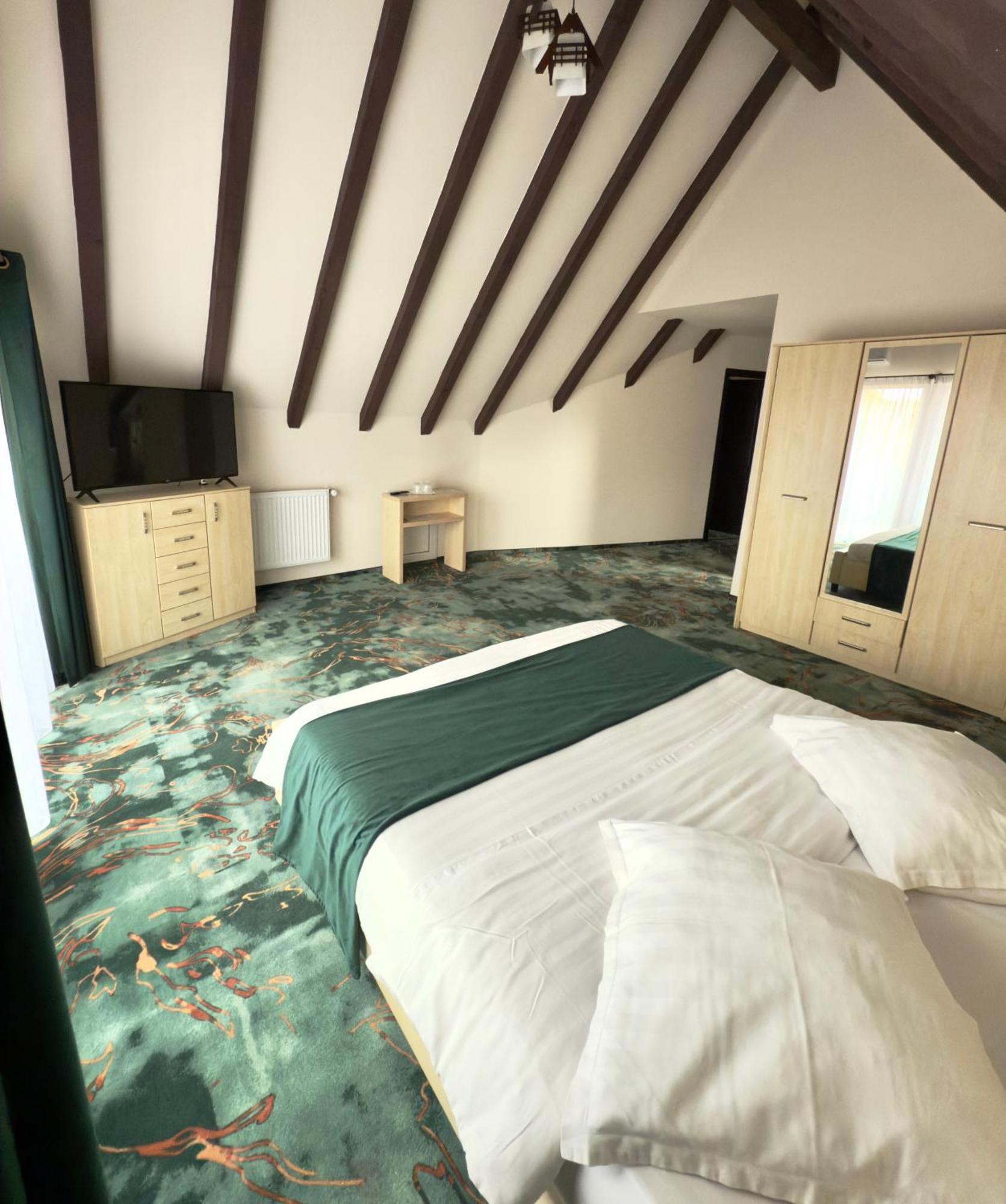 Green Garden Resort Odobesti ภายนอก รูปภาพ