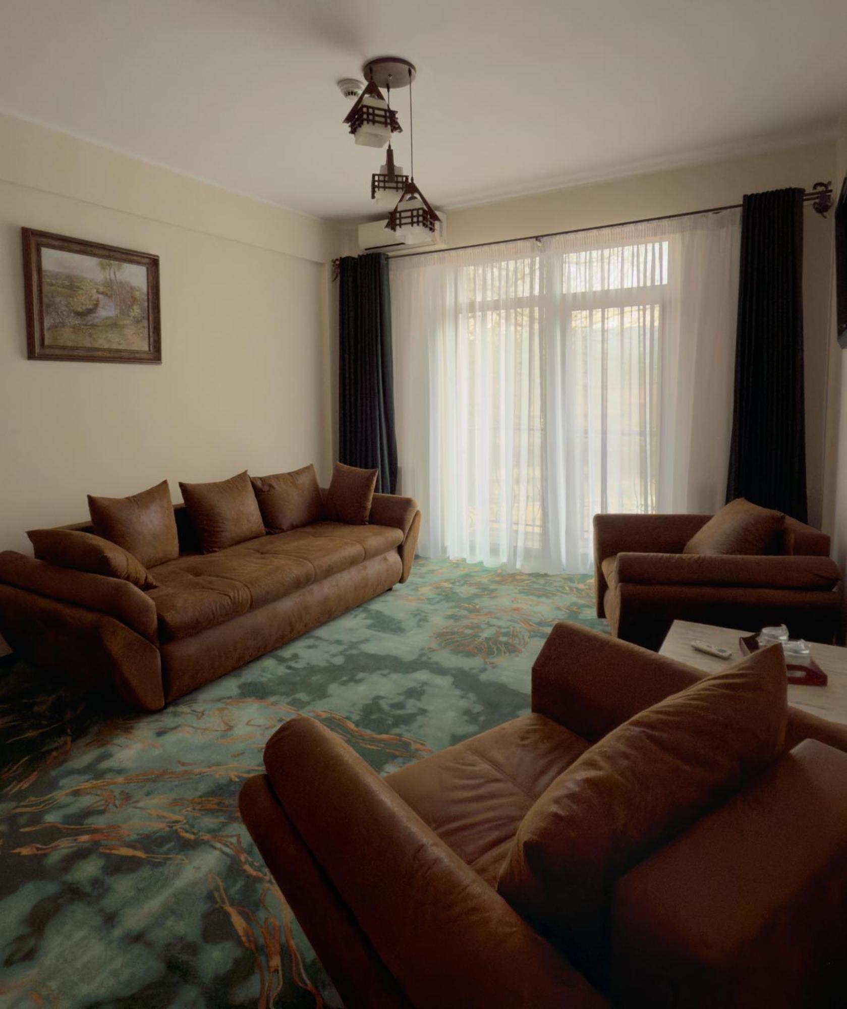 Green Garden Resort Odobesti ภายนอก รูปภาพ