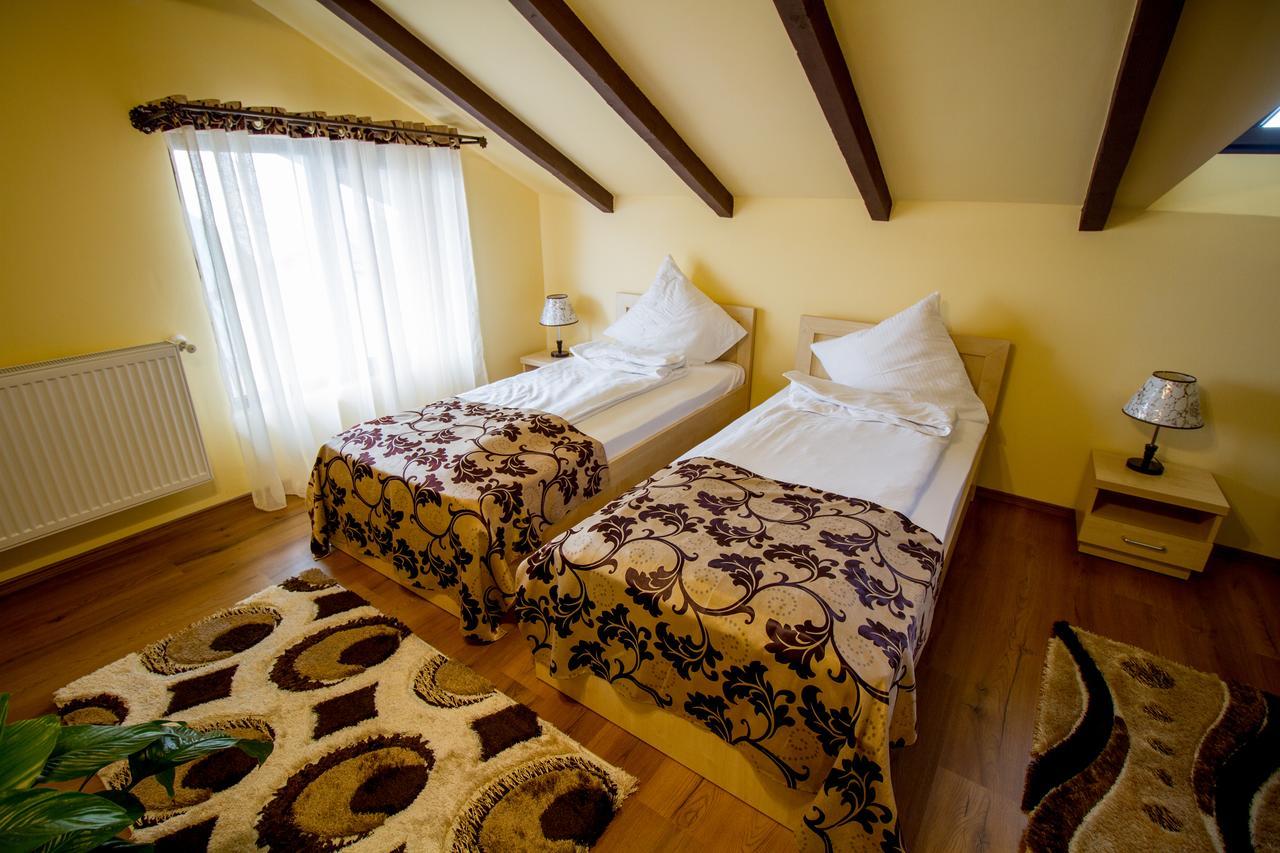 Green Garden Resort Odobesti ห้อง รูปภาพ